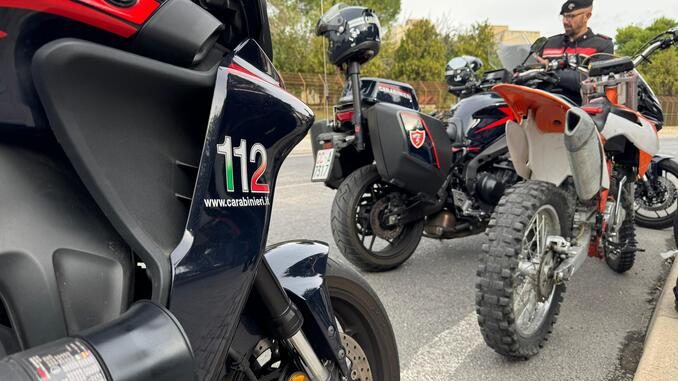 Carabinieri moto